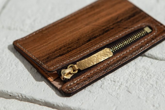 木目調のジッパー小銭入れ（Zipper Coin Case）