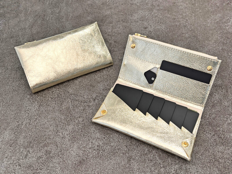 金色の革財布おすすめ