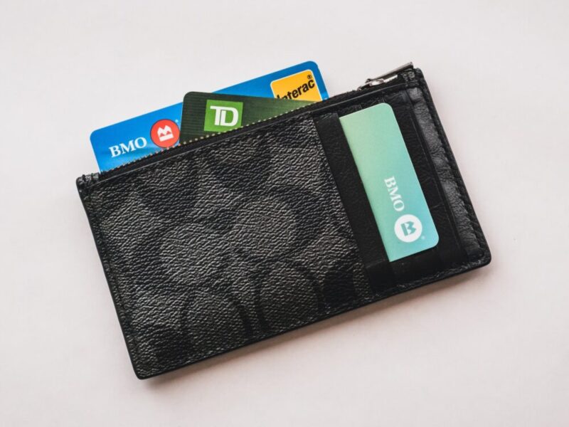 携帯性が良い薄型長財布ってある？