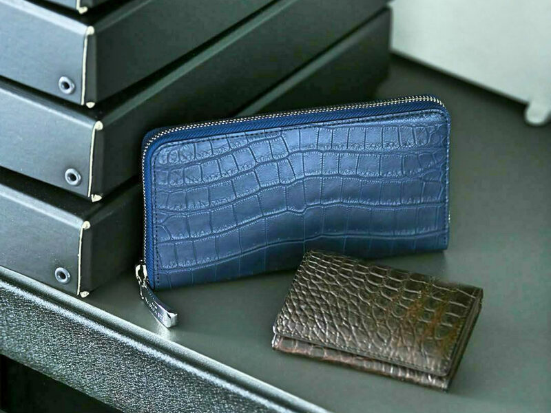 PELLE MORBIDA（ペッレモルビタ）・クロコラウンドジップ長財布