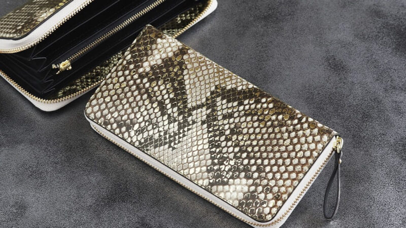 パイソンレザー(ヘビ革)