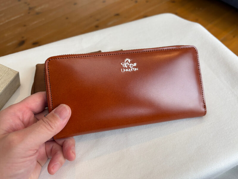 UNIQUEON(ユニコーン)のアニリン染めコードバン長財布をレビュー!レーデルオガワ製の極上コードバンを徹底紹介!