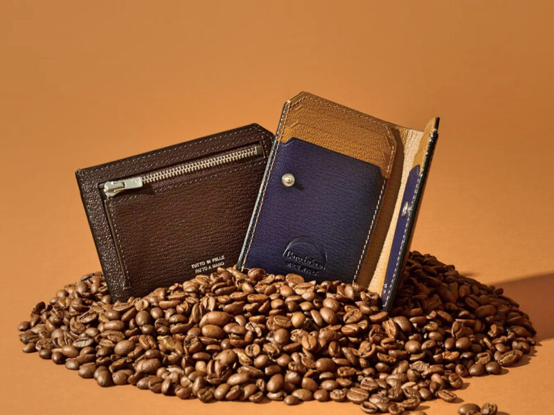 L’arcobaleno（ラルコバレーノ）のブラウン系革財布