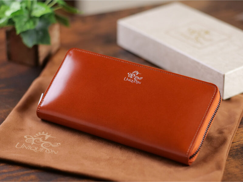 UNIQUEON（ユニコーン）のブラウン系コードバン財布