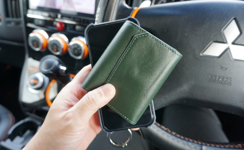 鍵も財布もまとめたい人に便利なLIFEPOCKETキーウォレットミニ