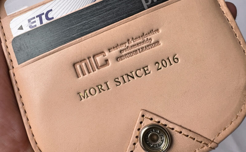 財布の森10周年を記念してMORI SINCE 2016と刻印したヒップポケット革財布